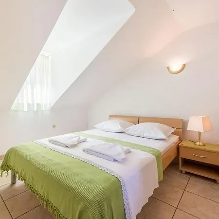 Apartmán With Parking Space Mastrinka, Ciovo - 2050 Trogir