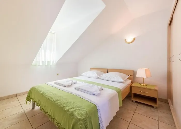公寓 With Parking Space Mastrinka, Ciovo - 2050 特罗吉尔